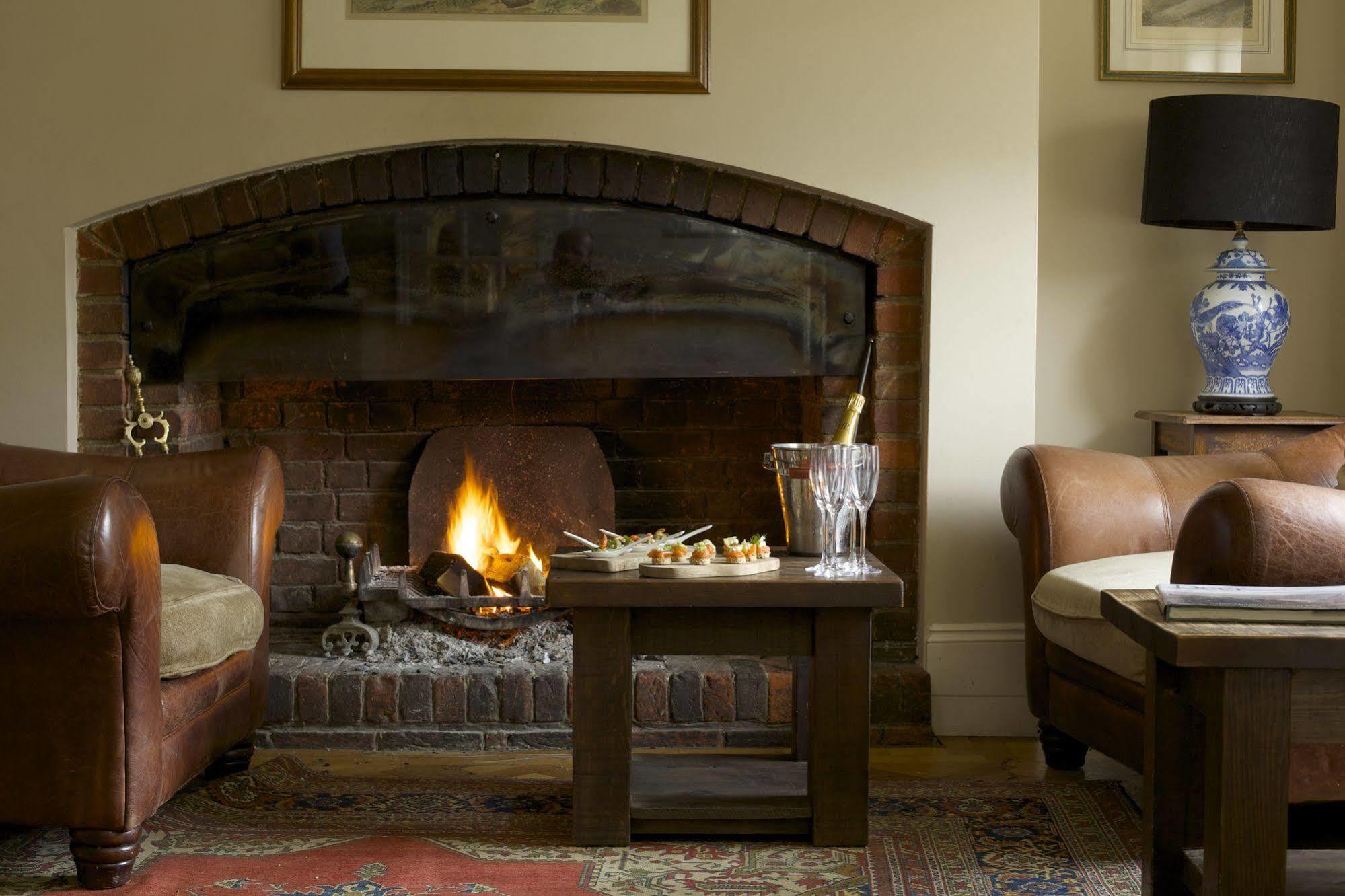 The Royal Oak, Yattendon Frilsham エクステリア 写真